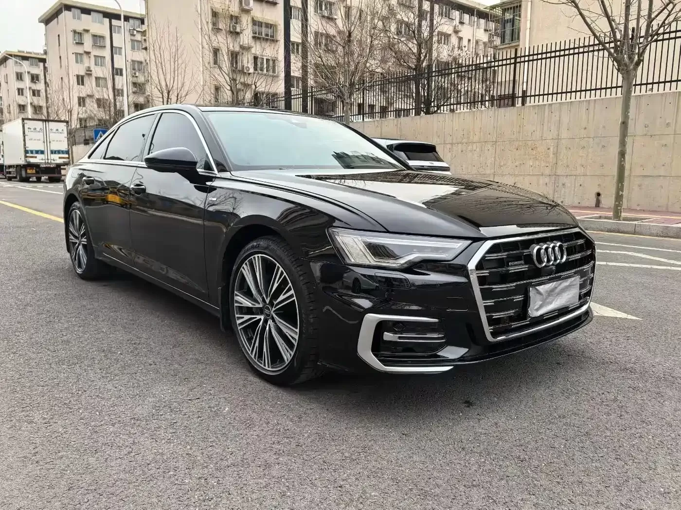 Подержанный Audi A6L 2025 45 TFSI quattro Premium Sport