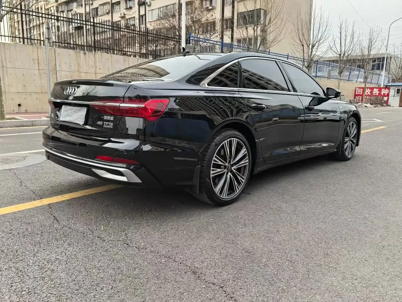 Подержанный Audi A6L 2025 45 TFSI quattro Premium Sport