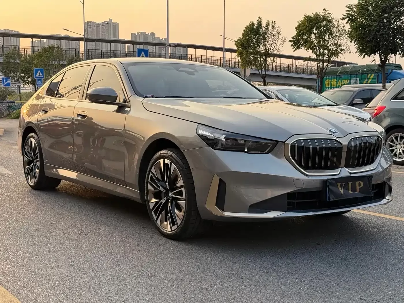 Б/у BMW 5 Series 2025 530Li Премиум M Спорт пакет