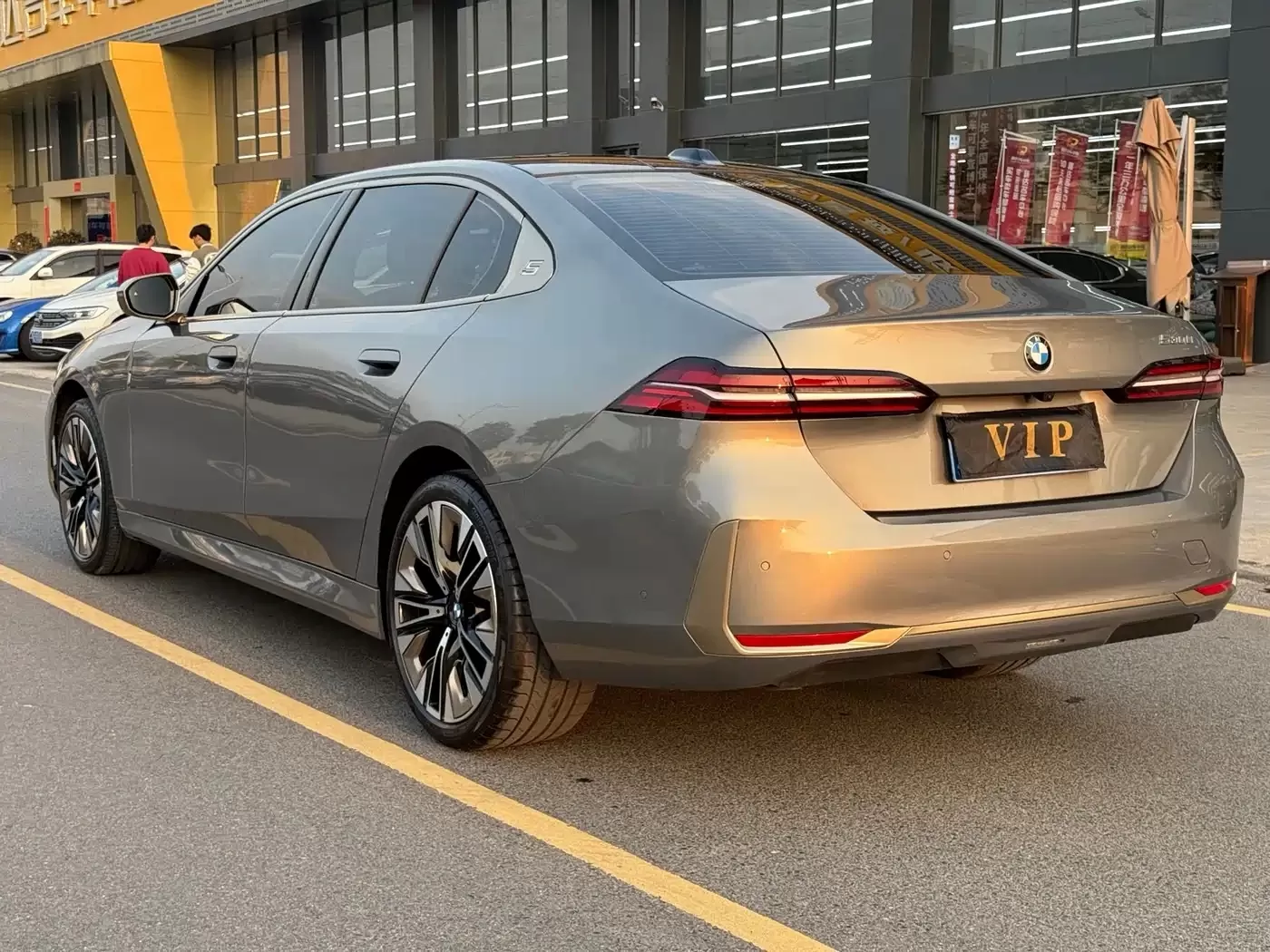 Б/у BMW 5 Series 2025 530Li Премиум M Спорт пакет