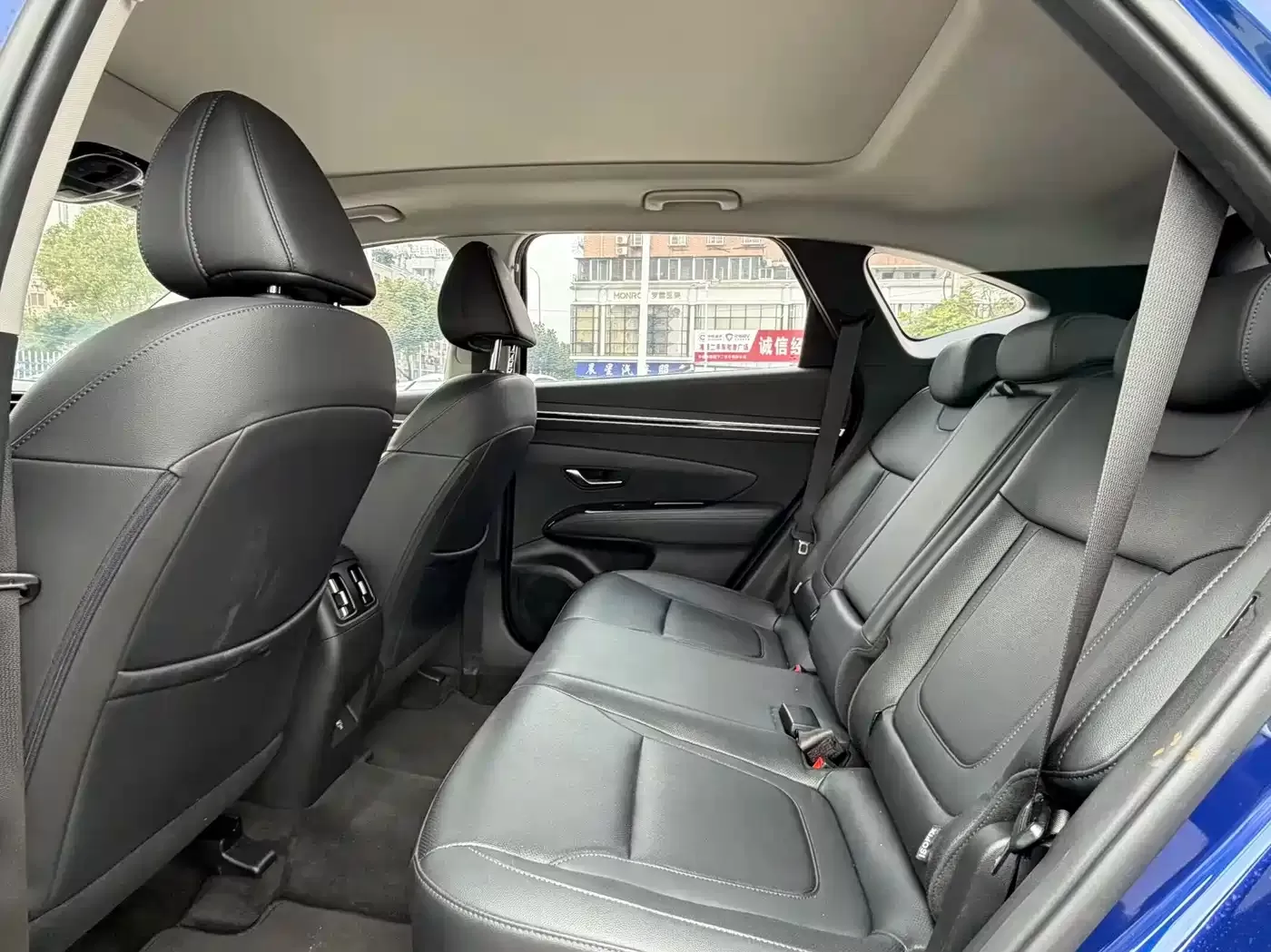 Б/у Hyundai Tucson 2022 Tucson L 2.0L Hybrid Flagship
