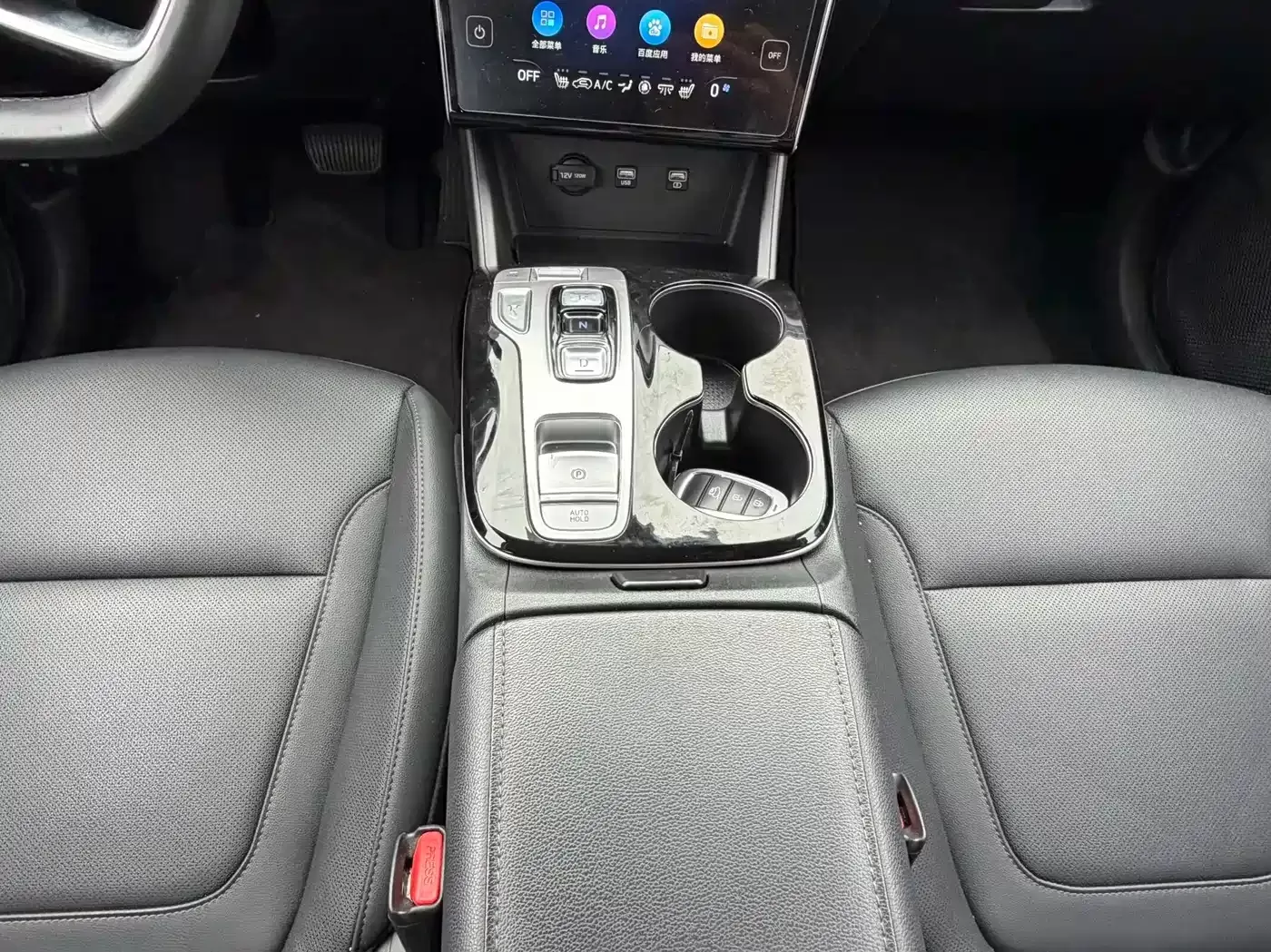 Б/у Hyundai Tucson 2022 Tucson L 2.0L Hybrid Flagship