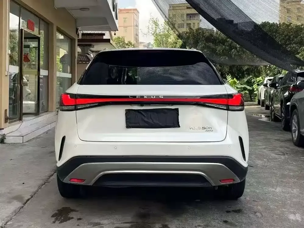 Подержанный Lexus RX 2023 350h 4WD Pure Edition