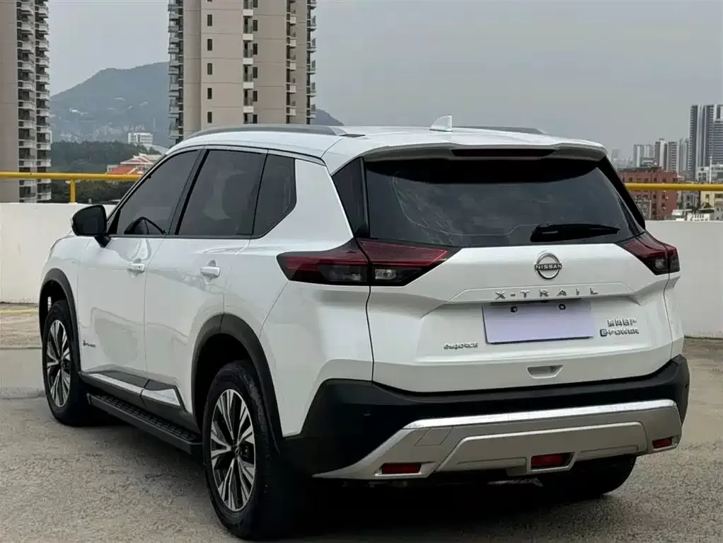 Подержанный Nissan X-Trail 2023 e-POWER Super Hybrid Dual Motor AWD Luxury Edition