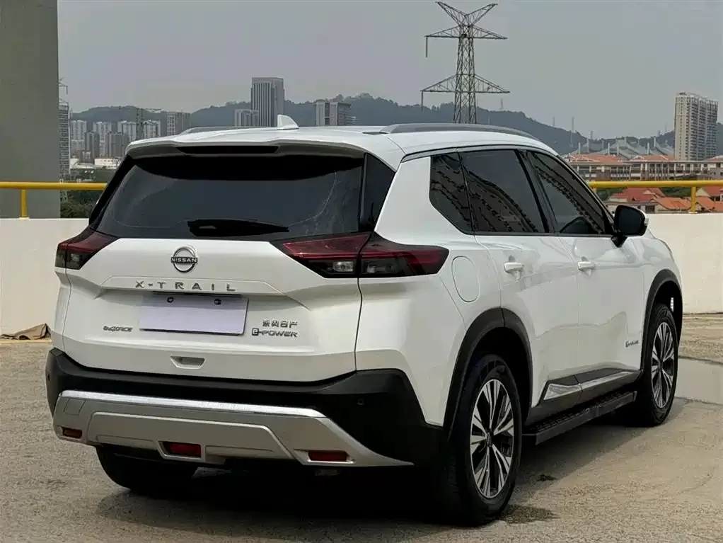 Подержанный Nissan X-Trail 2023 e-POWER Super Hybrid Dual Motor AWD Luxury Edition