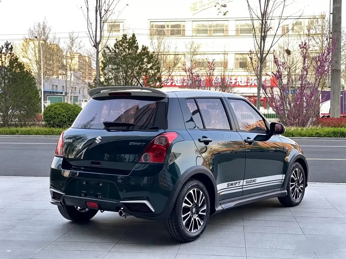 Подержанный Suzuki Swift 2016 1.5L механическая, версия Fashion Cool Edition