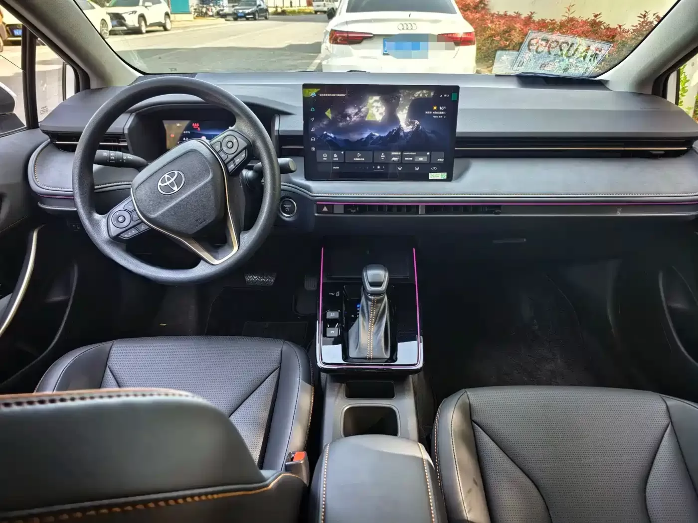 Подержанная Toyota Corolla 2026 года, 1.8L Intelligent Hybrid Elite Edition