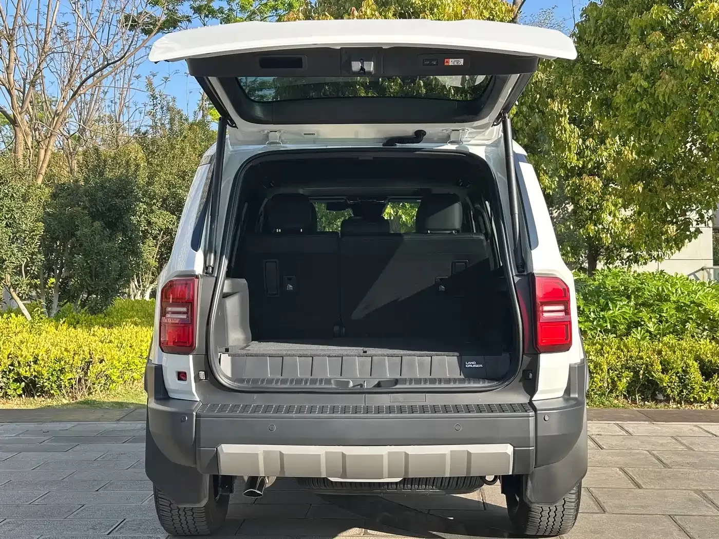 Подержанный Toyota Prado 2024 2.4T All-Terrain TX Edition 5-местный