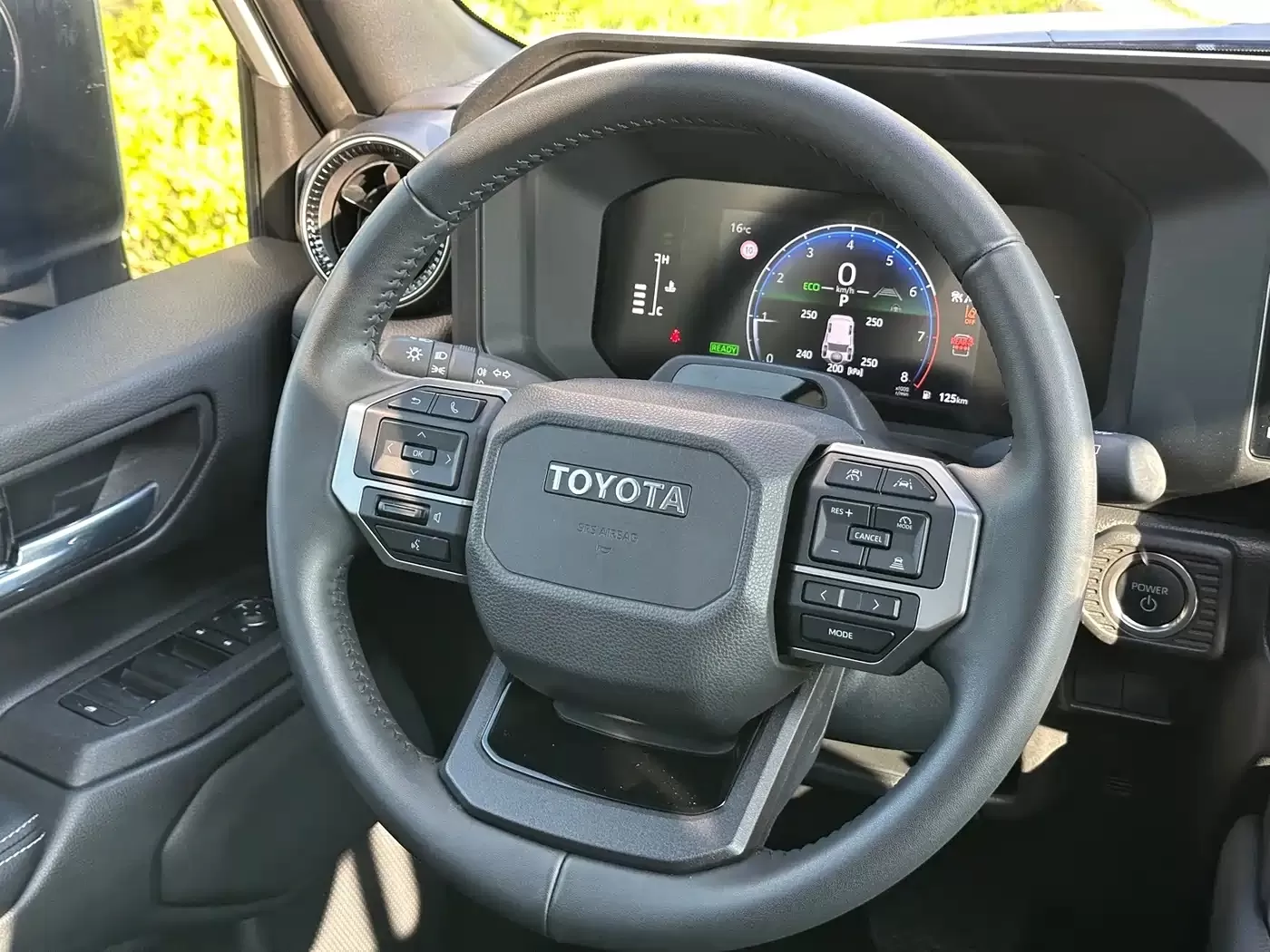Подержанный Toyota Prado 2024 2.4T All-Terrain TX Edition 5-местный