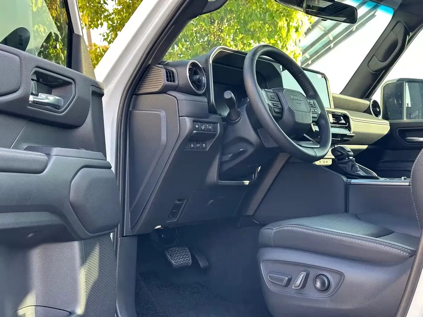 Подержанный Toyota Prado 2024 2.4T All-Terrain TX Edition 5-местный